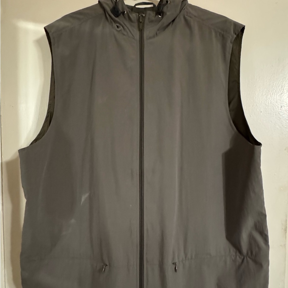 Men's Charcoal Sleeveless Vest